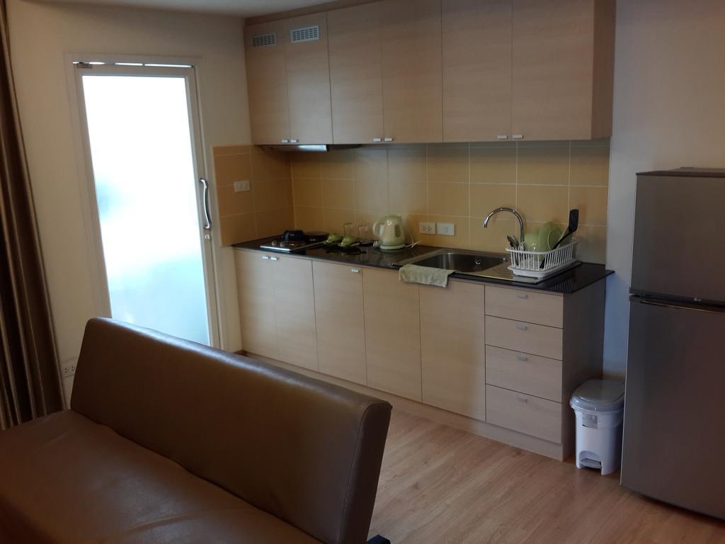 Patitta Apartment Чиангмай Стая снимка